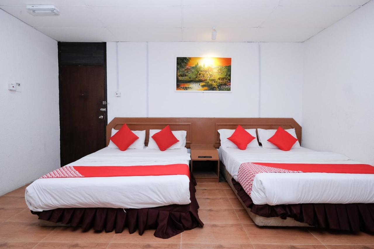 Oyo 715 Mr J Hotel Kota Bharu Exterior photo